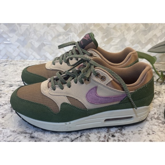 Size 7 Nike Air Max 1 NH  DR9773-300 TreeLine Skunk Men's Sneakers - Picture 4 of 16